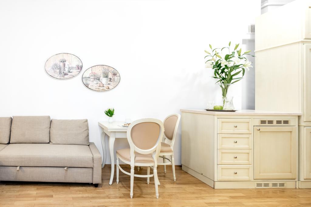 Hotel apartamentowy St. Andrew's Palace Warszawa