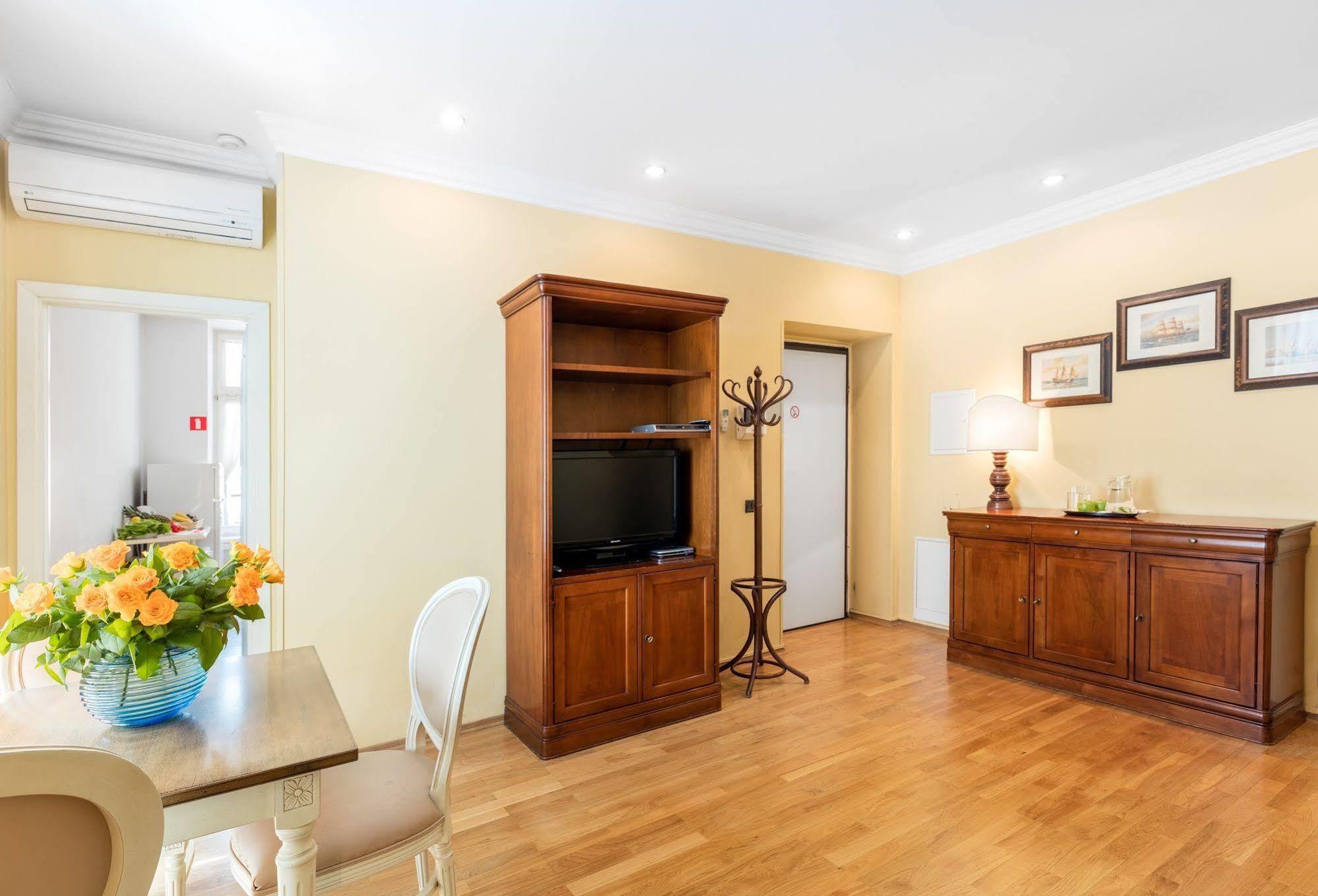 St. Andrew's Palace 4* Warszawa
